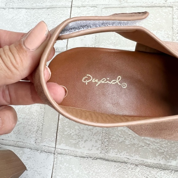 Faux wood and mauve suede platform heels - Picture 9 of 9